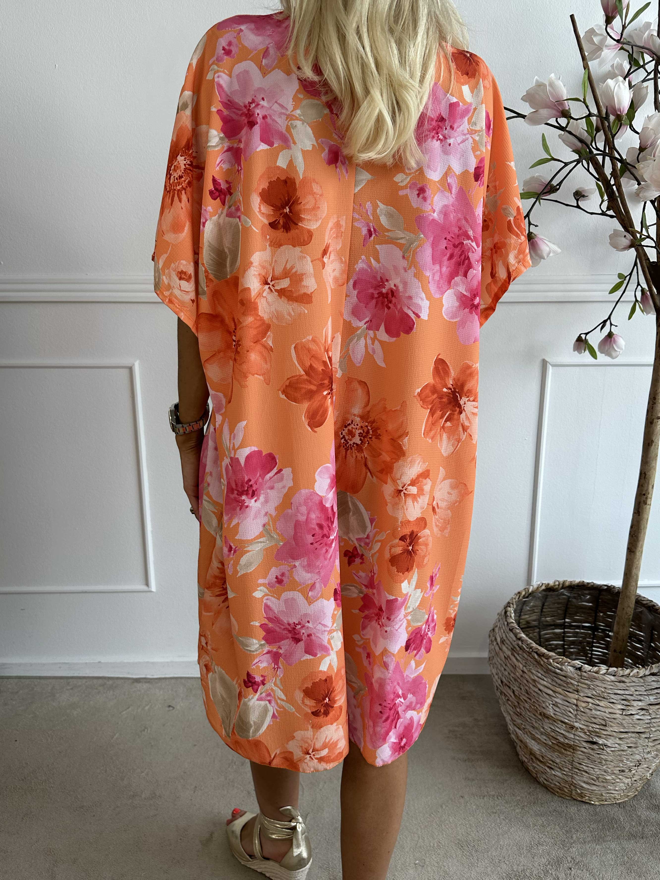 Mallie - Blommönstrad skjortklänning med v-ringning